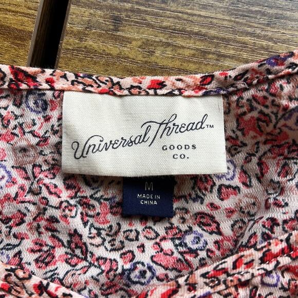 Universal Threads Medium Pink Dainty Floral Long Sleeve Blouse - Picture 13 of 14